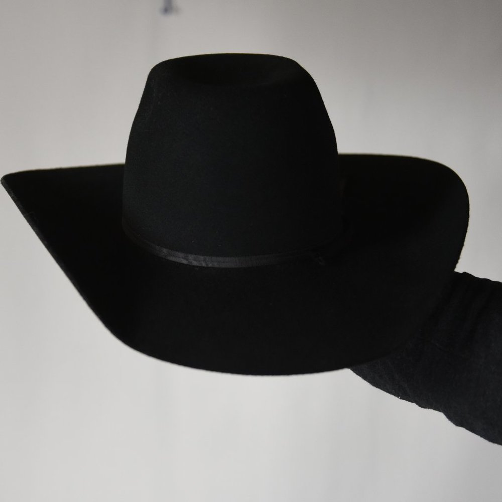 Twister Black Cowboy Hat. Wool. Size Large